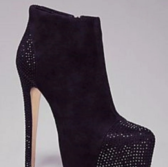 Bebe Anjalee black Suede Platform Booties - Picture 2 of 3